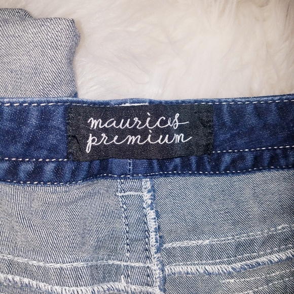 Maurices Premium Capris - Picture 4 of 5